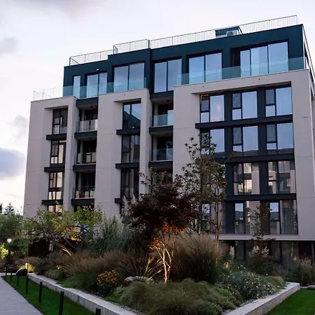 Free Parking Flats With Wifi And Pool *