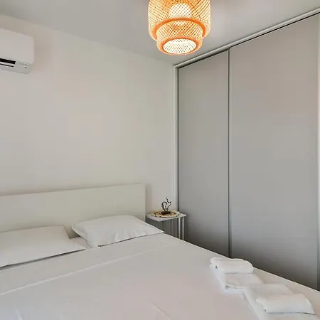 Free Parking Flats With Wifi And Pool * Βάρνα