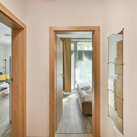 Free Parking Flats With Wifi And Pool Apartament *