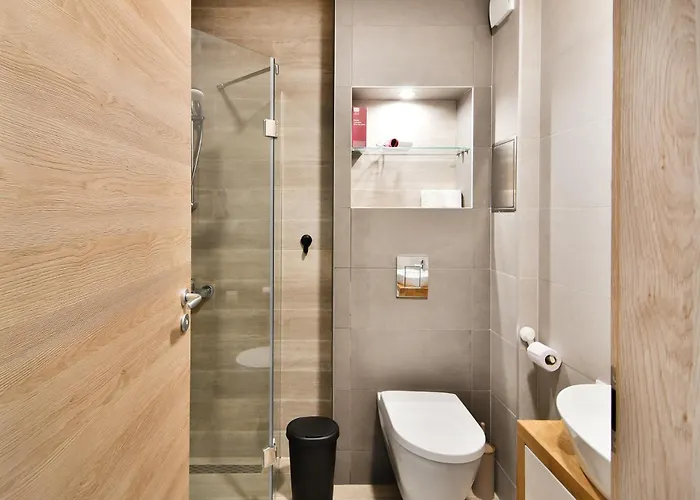 Free Parking Flats With Wifi And Pool Appartement