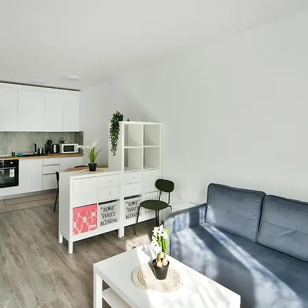 Free Parking Flats With Wifi And Pool Апартамент *