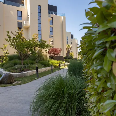 Free Parking Flats With Wifi And Pool Апартамент *