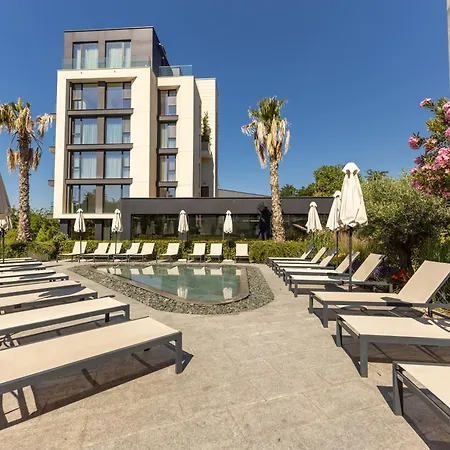 Free Parking Flats With Wifi And Pool Апартамент *