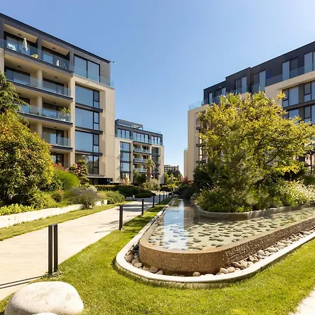 Free Parking Flats With Wifi And Pool Варна